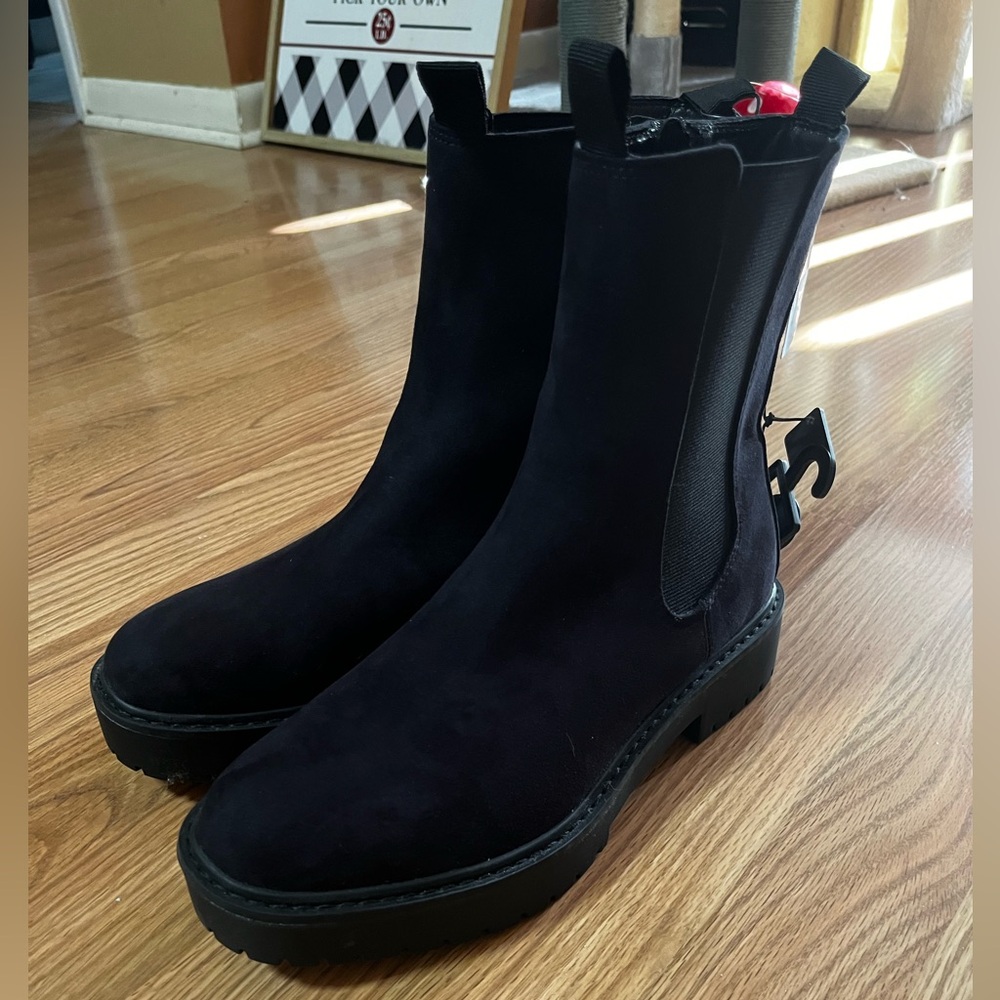 Time and Tru Women’s Mid Shaft Chelsea - Picture 6 of 7